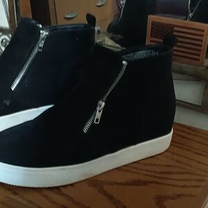 Black High-Top Women's Sneakers Size 8.5